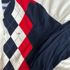 Tommy Hilfiger men’s V-neck sweater